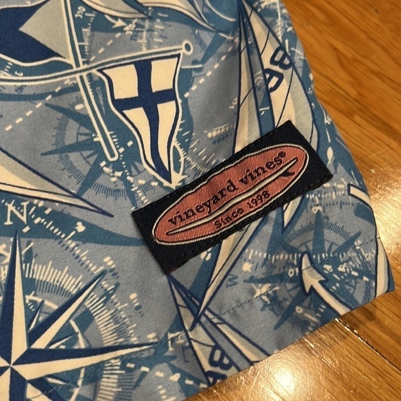 VINEYARD vines mens sailing print swim trunks size small. - Picture 2 of 11